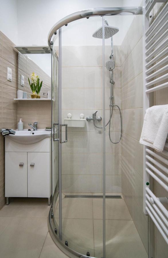 Free Parking! Linden Apartment, Ac, Smart Tv, Wifi บูดาเปสต์ ภายนอก รูปภาพ