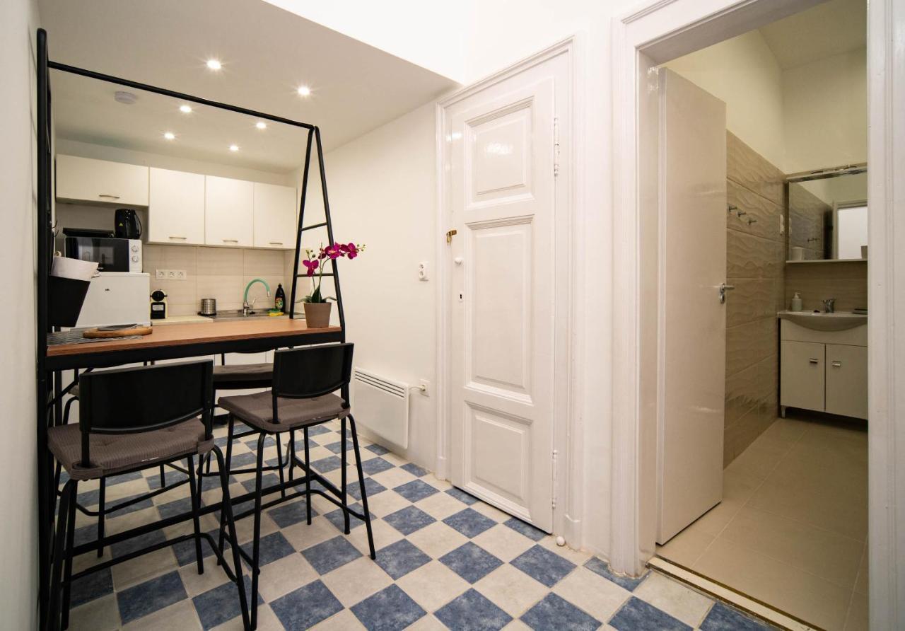 Free Parking! Linden Apartment, Ac, Smart Tv, Wifi บูดาเปสต์ ภายนอก รูปภาพ